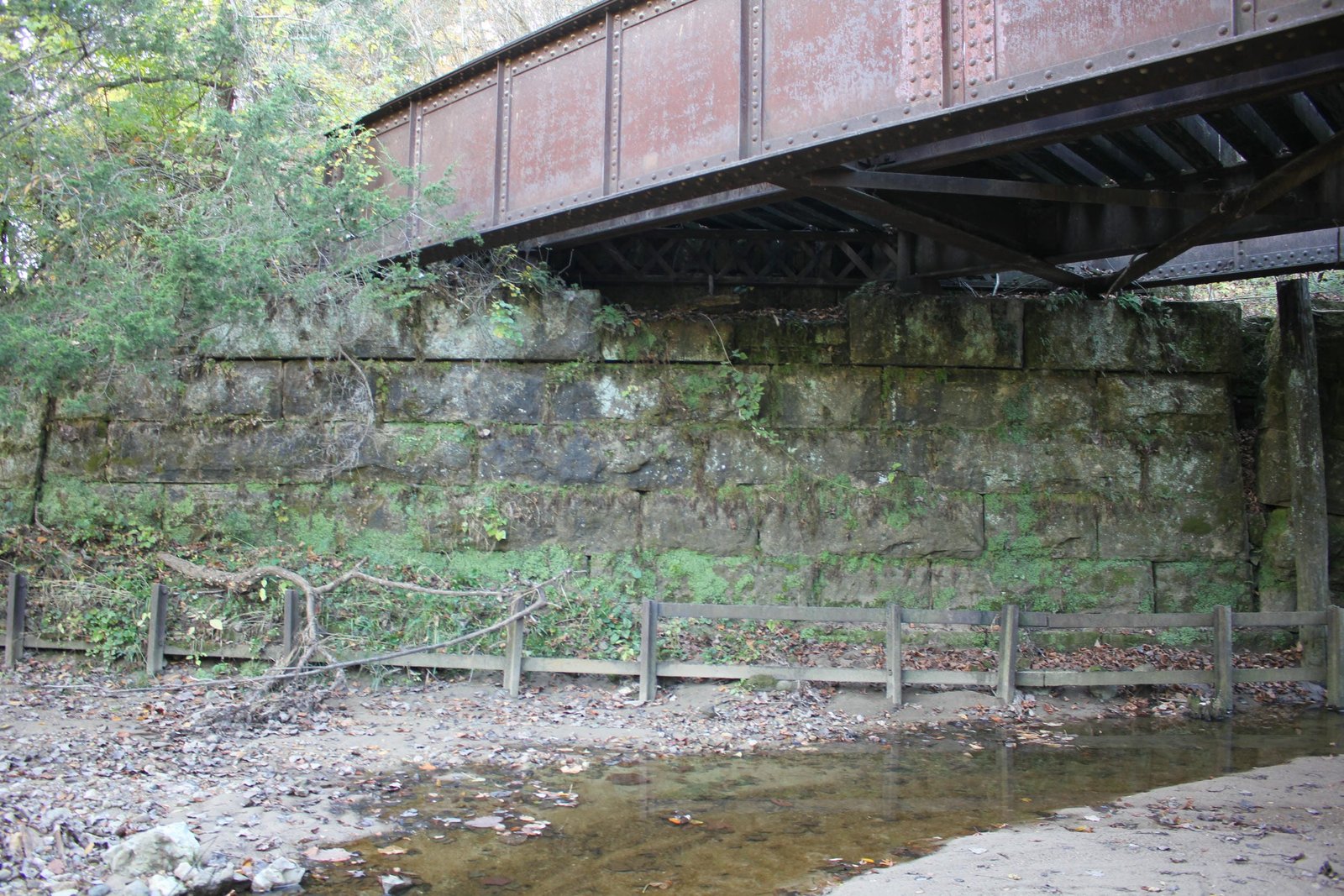 North abutment